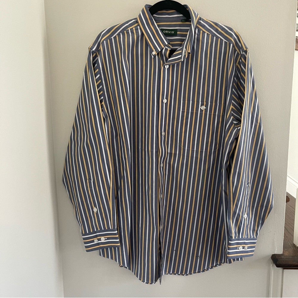 Orvis Large vertical stripe‎ button down